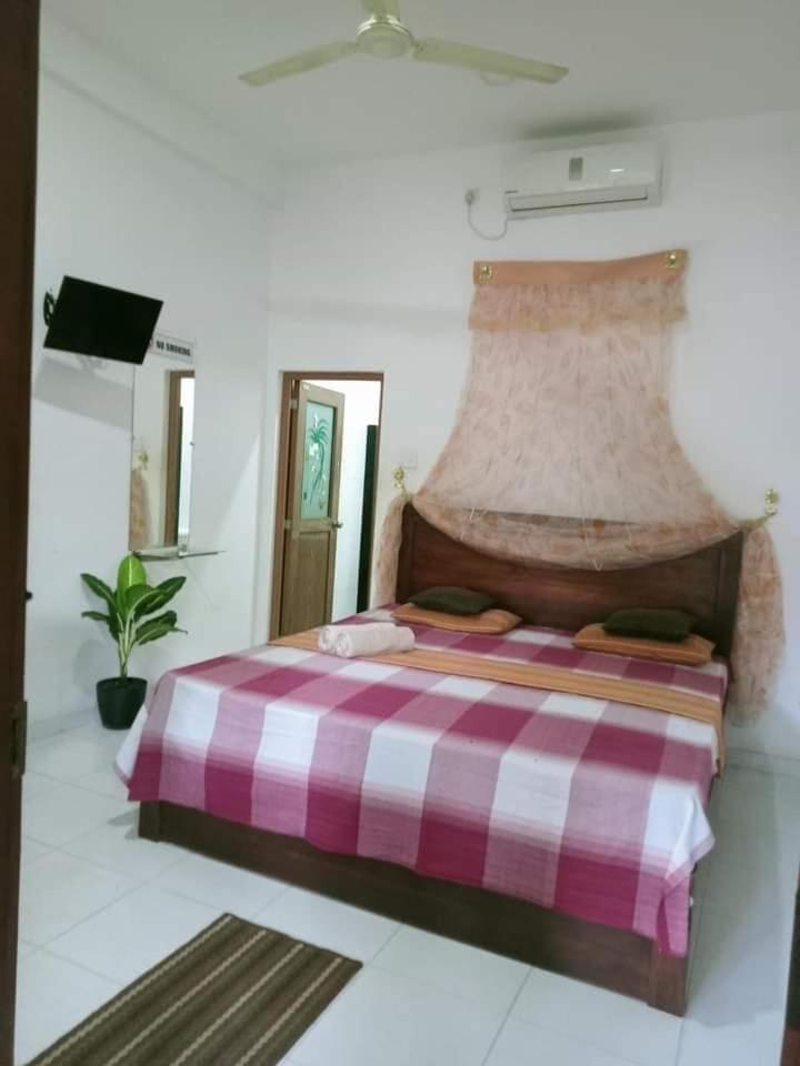 Dinimuthu Rest Inn Велавая Екстериор снимка